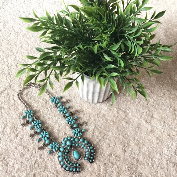 Jewelry - Bohemian Squash Blossom Necklace